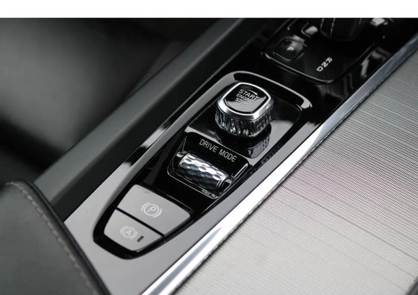 Volvo S60 cena 137999 przebieg: 105000, rok produkcji 2020 z Mirsk małe 137